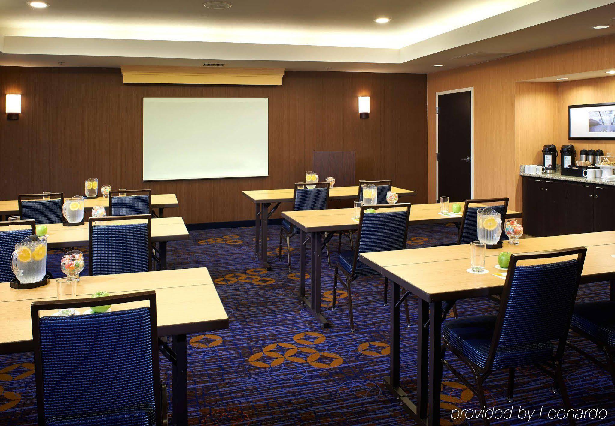 Best Western Plus Elgin - Chicago West Dundee Екстер'єр фото