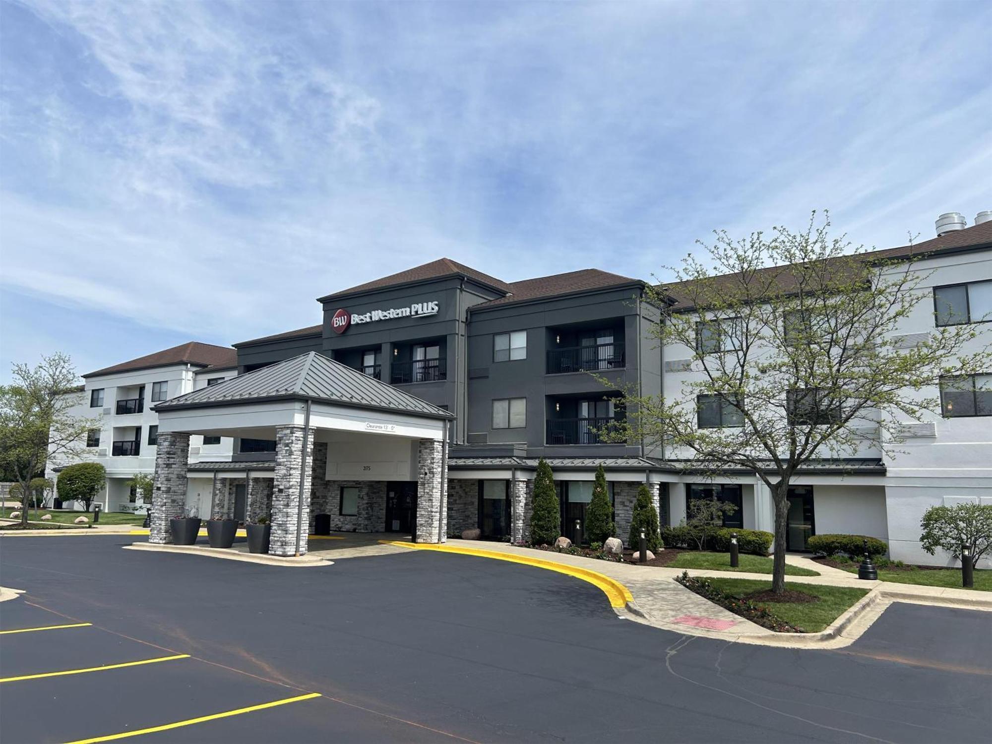 Best Western Plus Elgin - Chicago West Dundee Екстер'єр фото