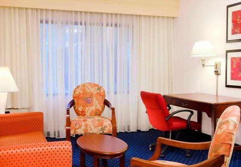 Best Western Plus Elgin - Chicago West Dundee Номер фото