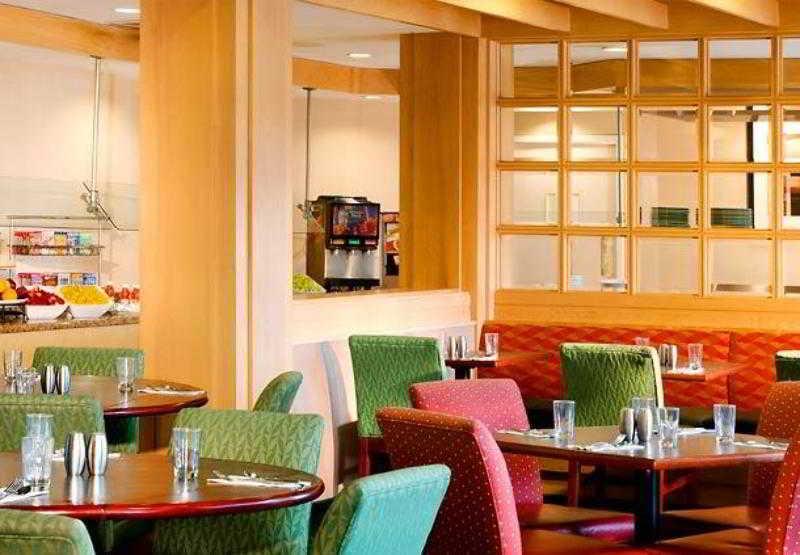Best Western Plus Elgin - Chicago West Dundee Екстер'єр фото